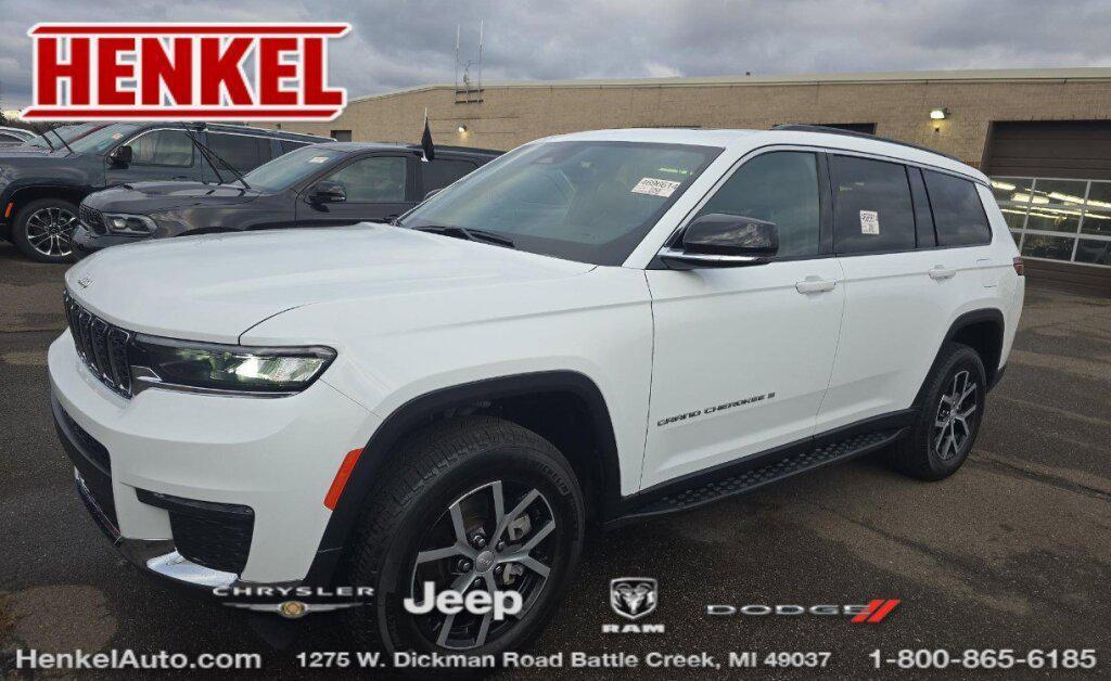 used 2025 Jeep Grand Cherokee L car, priced at $38,992