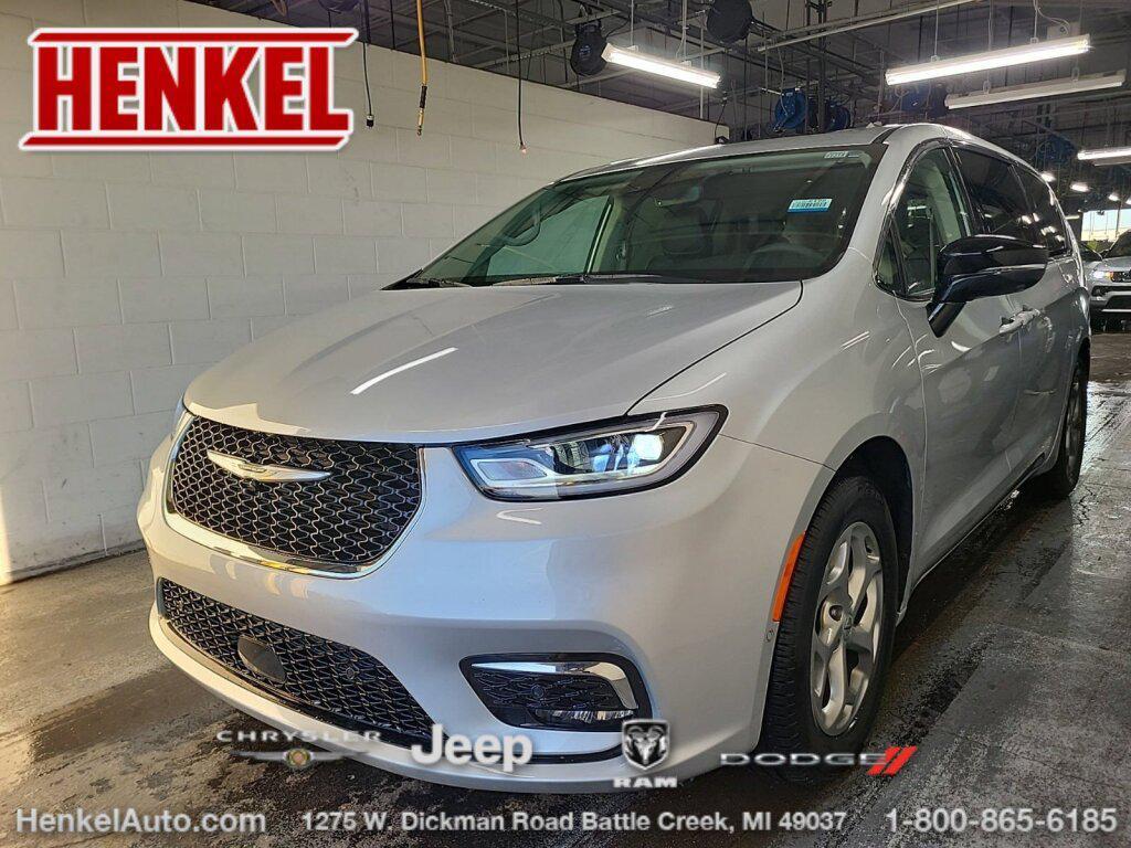 used 2024 Chrysler Pacifica car, priced at $37,992