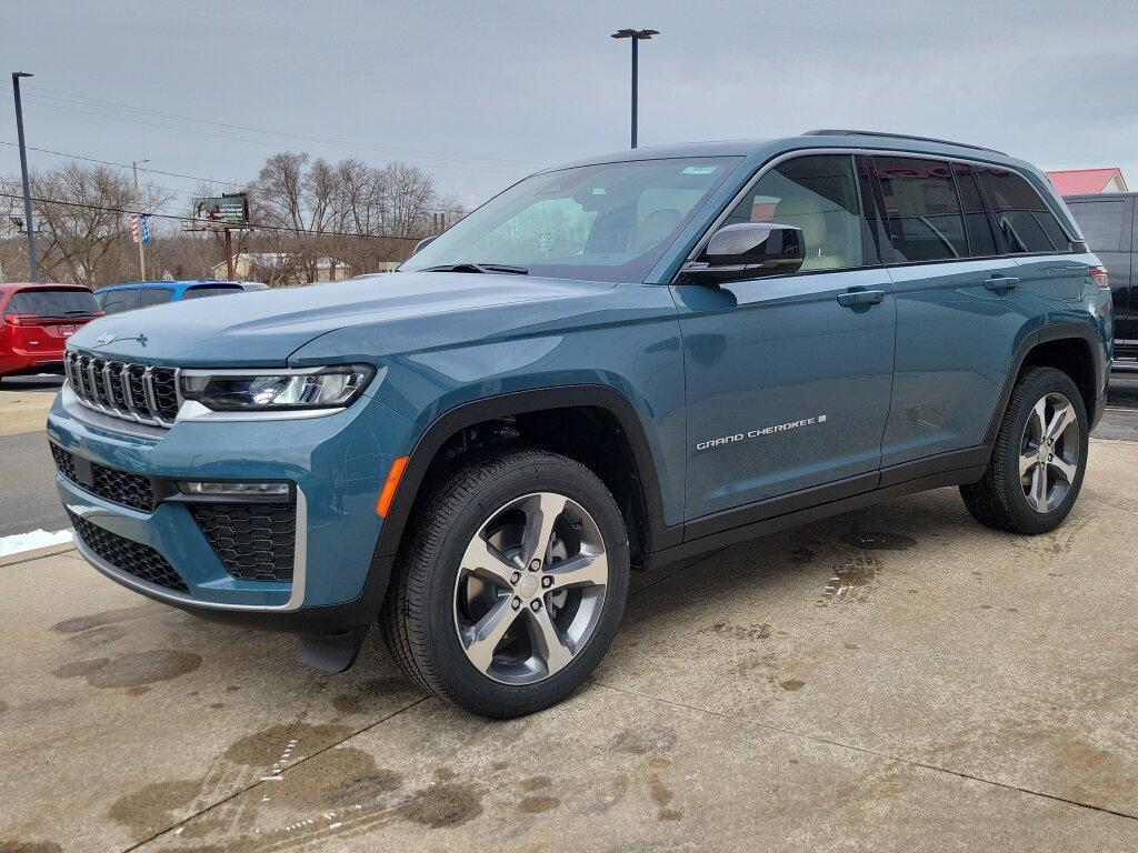 new 2026 Jeep Grand Cherokee car, priced at $45,295