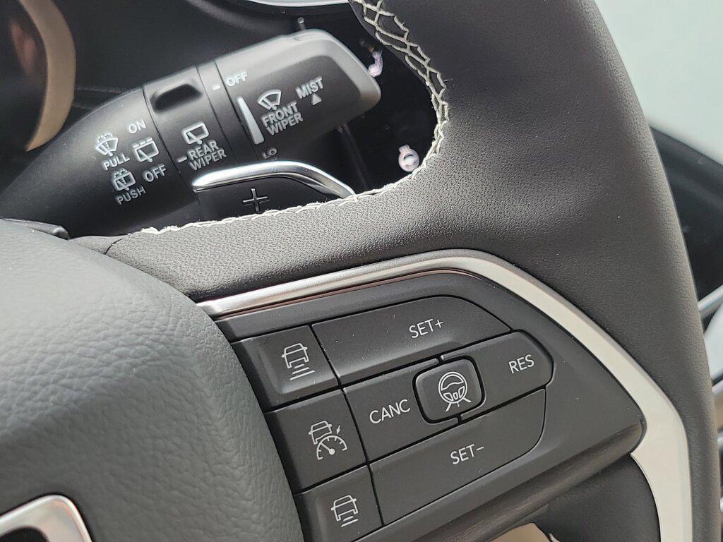 new 2026 Jeep Grand Cherokee car, priced at $45,295