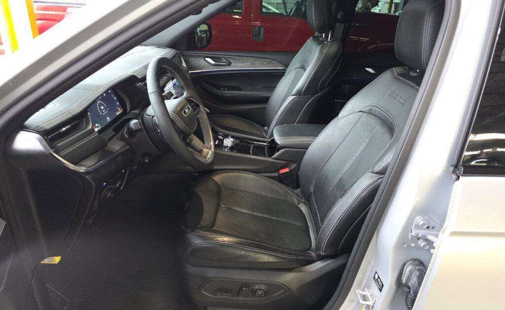 used 2023 Jeep Grand Cherokee 4xe car, priced at $29,992