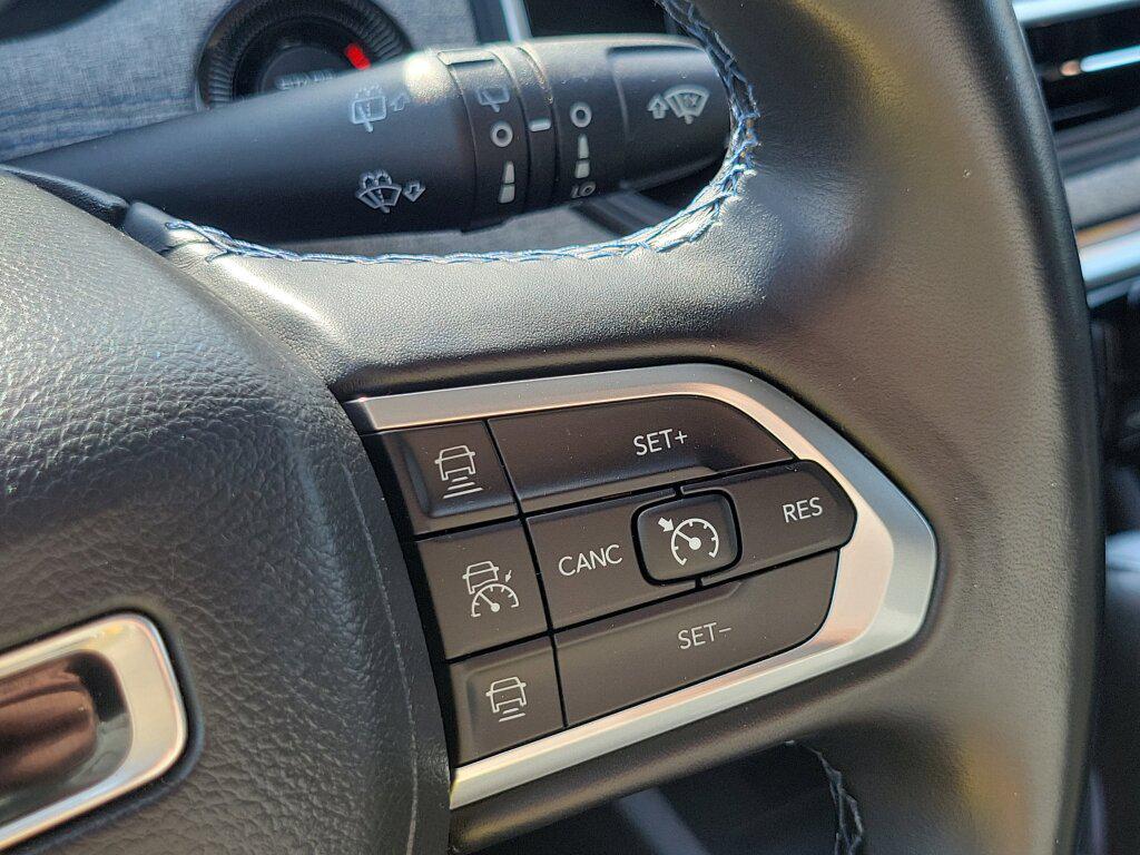 used 2022 Jeep Compass car, priced at $18,996