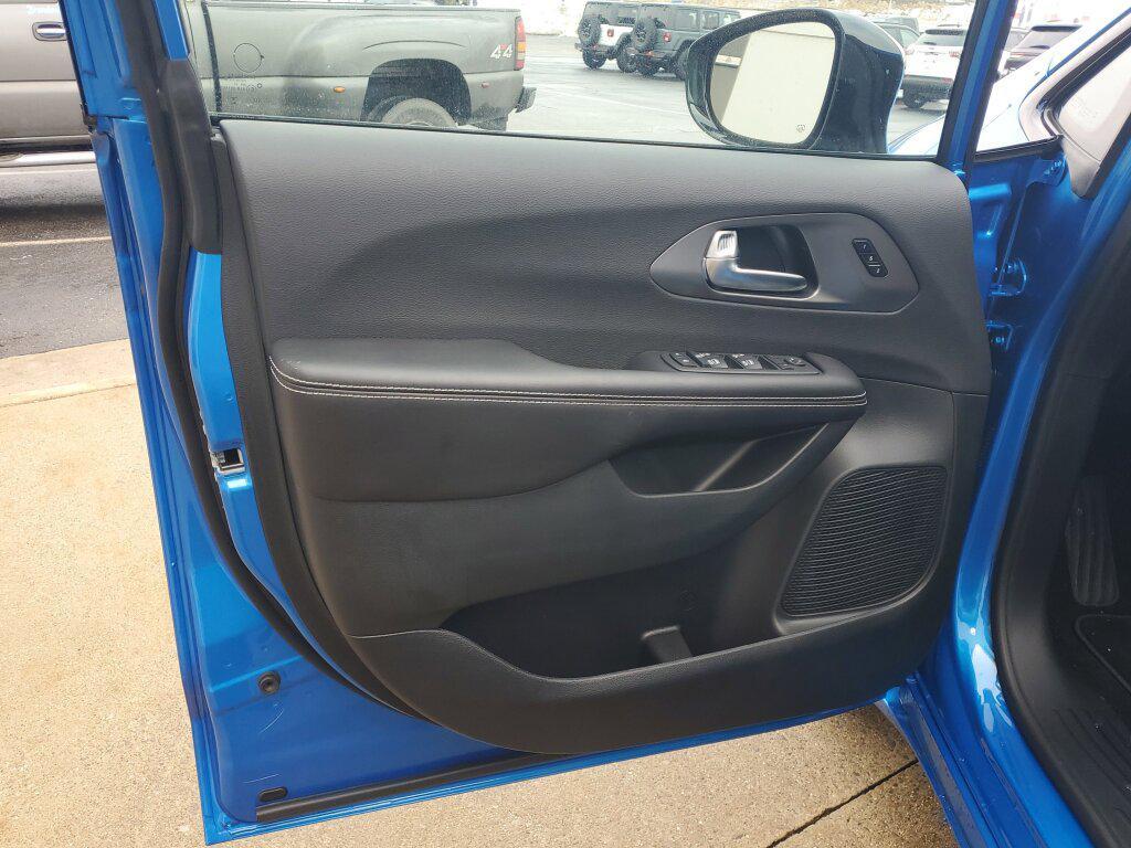 new 2026 Chrysler Pacifica car, priced at $41,795