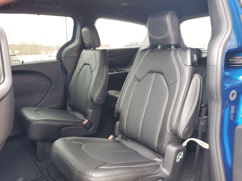 new 2026 Chrysler Pacifica car, priced at $41,295