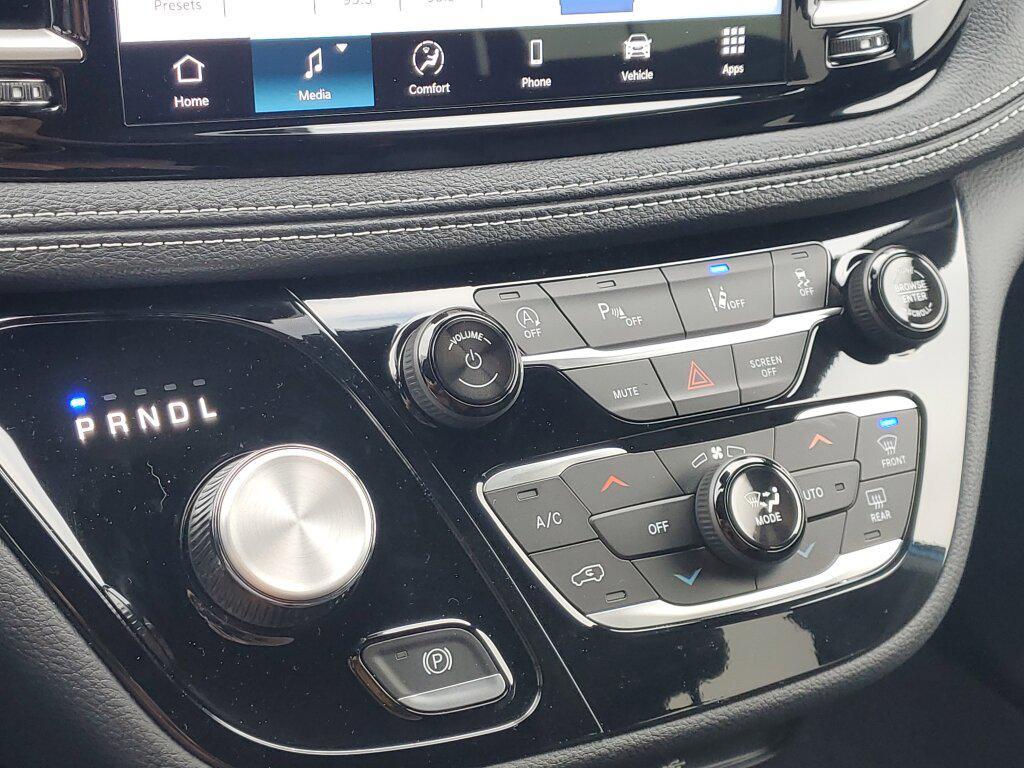 new 2026 Chrysler Pacifica car, priced at $41,795