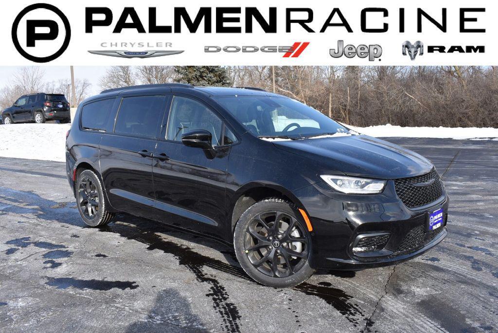 new 2026 Chrysler Pacifica car, priced at $53,883