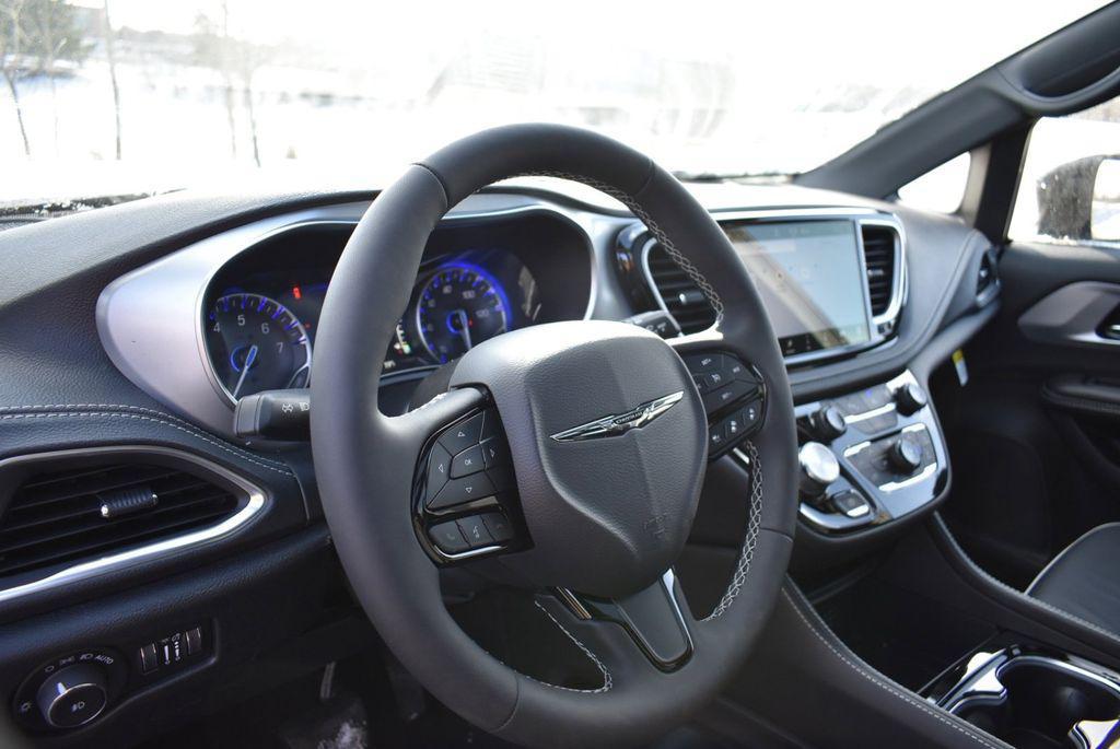 new 2026 Chrysler Pacifica car, priced at $52,883