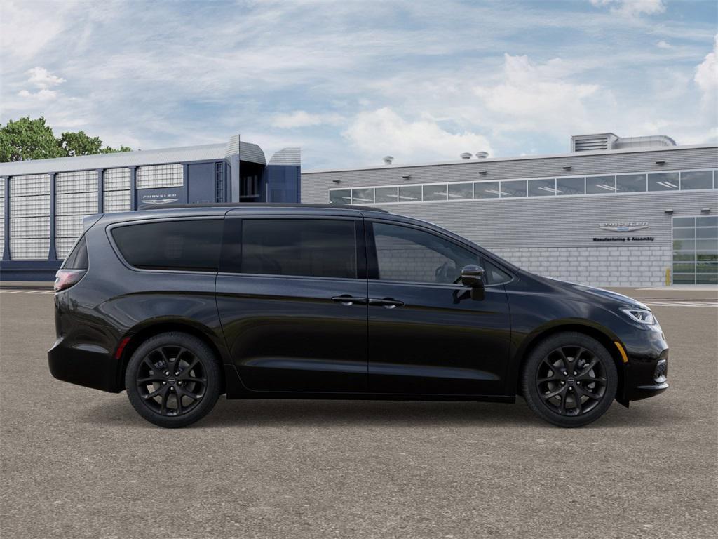 new 2026 Chrysler Pacifica car, priced at $53,883