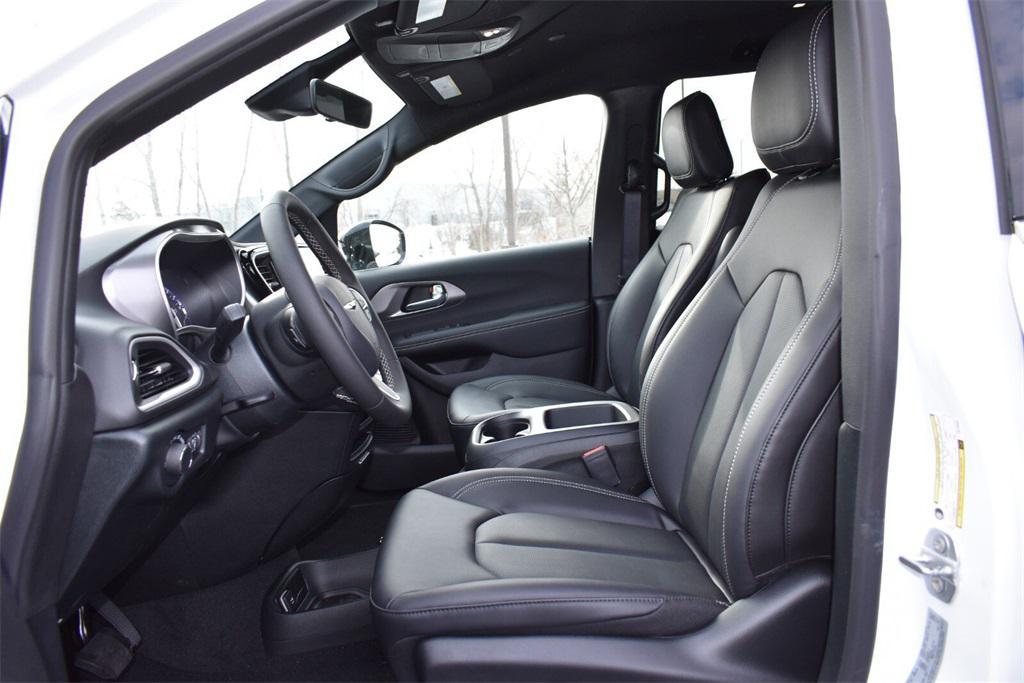 new 2026 Chrysler Voyager car, priced at $39,353