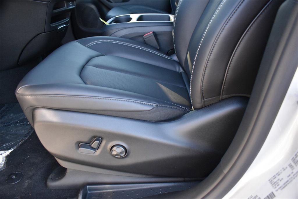 new 2026 Chrysler Pacifica car, priced at $44,499