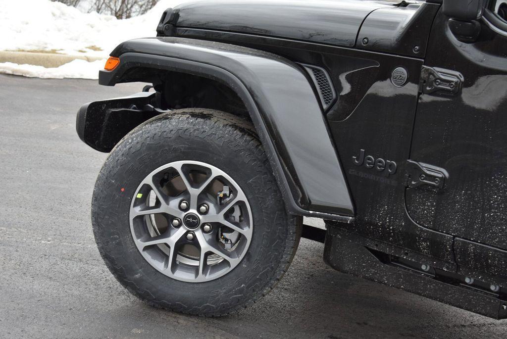 new 2026 Jeep Gladiator car, priced at $43,087