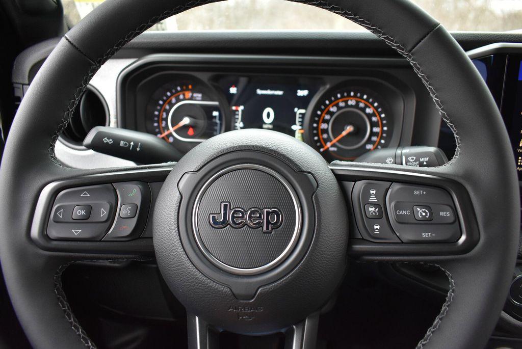 new 2026 Jeep Gladiator car, priced at $43,087
