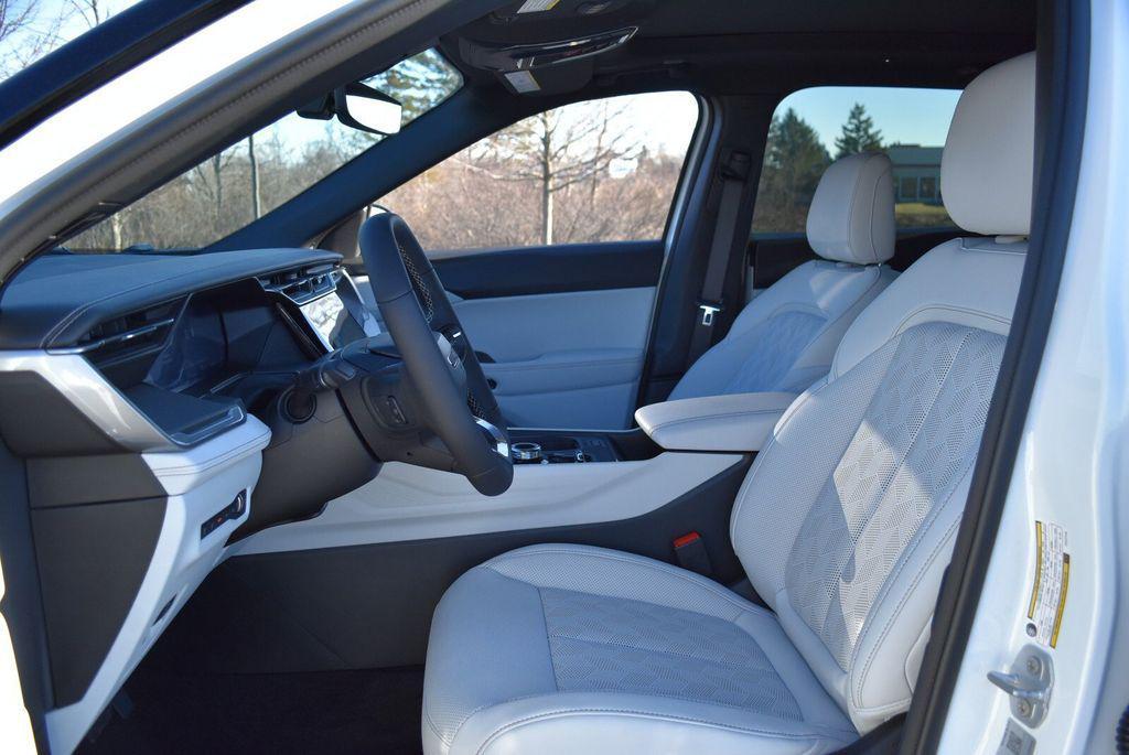 new 2026 Jeep Cherokee car, priced at $45,070