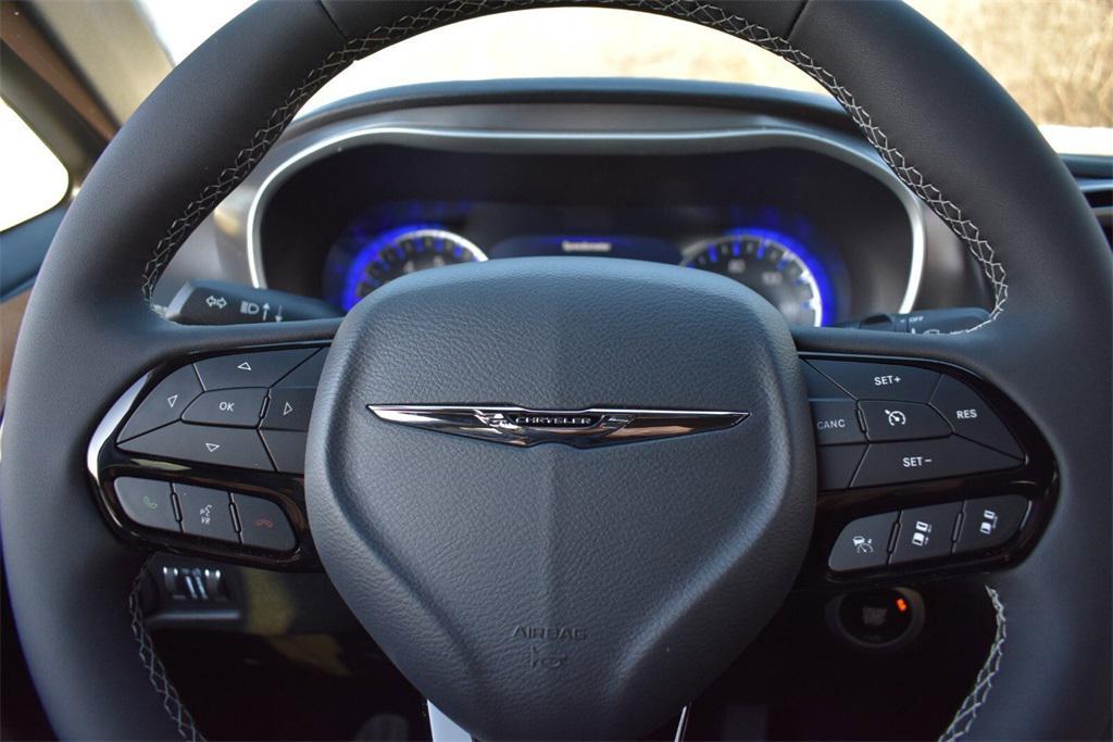 new 2026 Chrysler Pacifica car, priced at $46,371