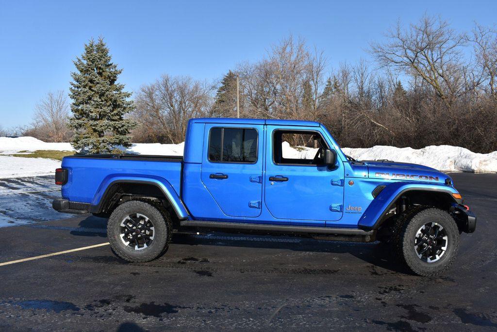 new 2026 Jeep Gladiator car, priced at $59,831