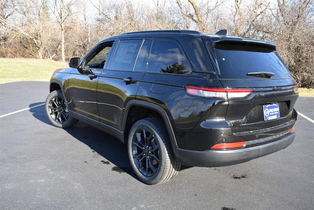new 2025 Jeep Grand Cherokee car, priced at $47,599