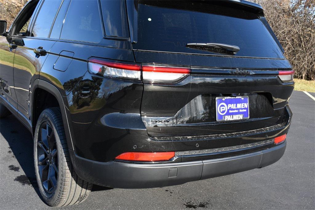 new 2025 Jeep Grand Cherokee car, priced at $47,599