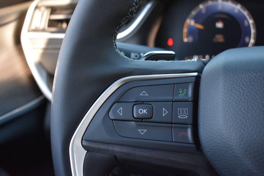 new 2025 Jeep Grand Cherokee car, priced at $47,599