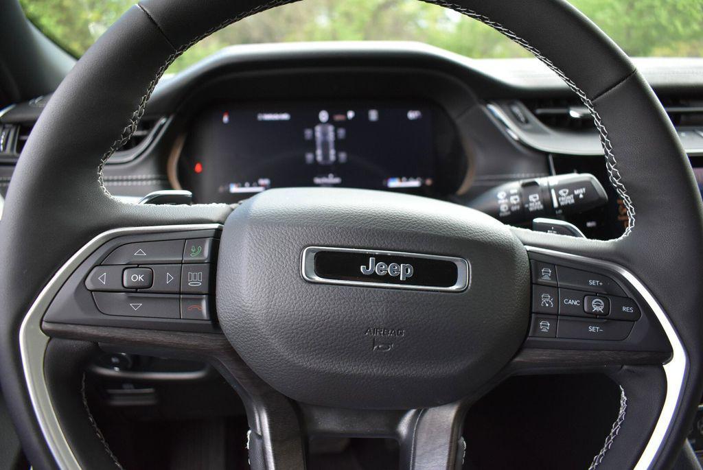 new 2026 Jeep Grand Cherokee car, priced at $49,378