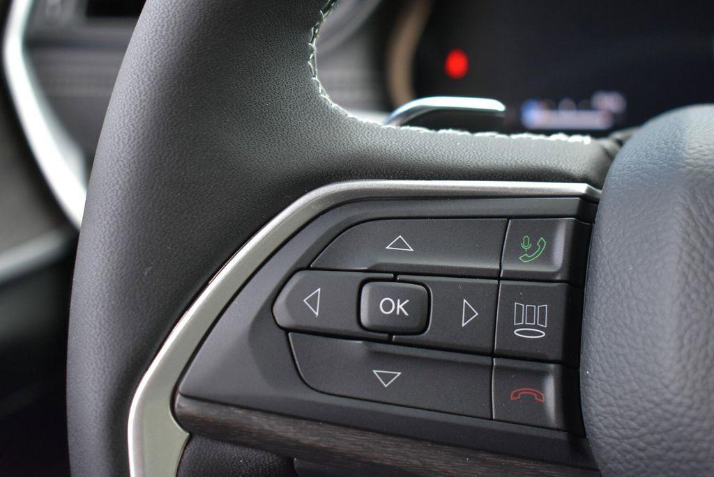 new 2026 Jeep Grand Cherokee car, priced at $49,378