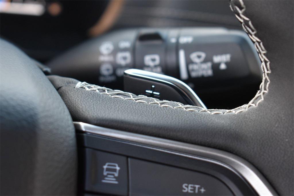 new 2025 Jeep Grand Cherokee car, priced at $37,999