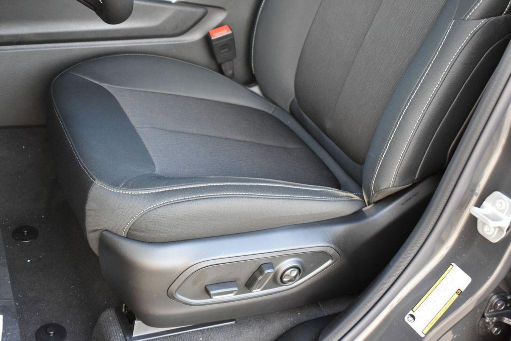 new 2025 Jeep Grand Cherokee car, priced at $37,590