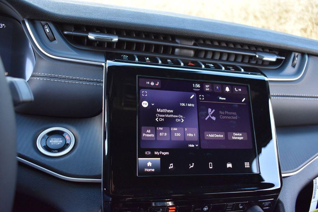 new 2025 Jeep Grand Cherokee car, priced at $37,590