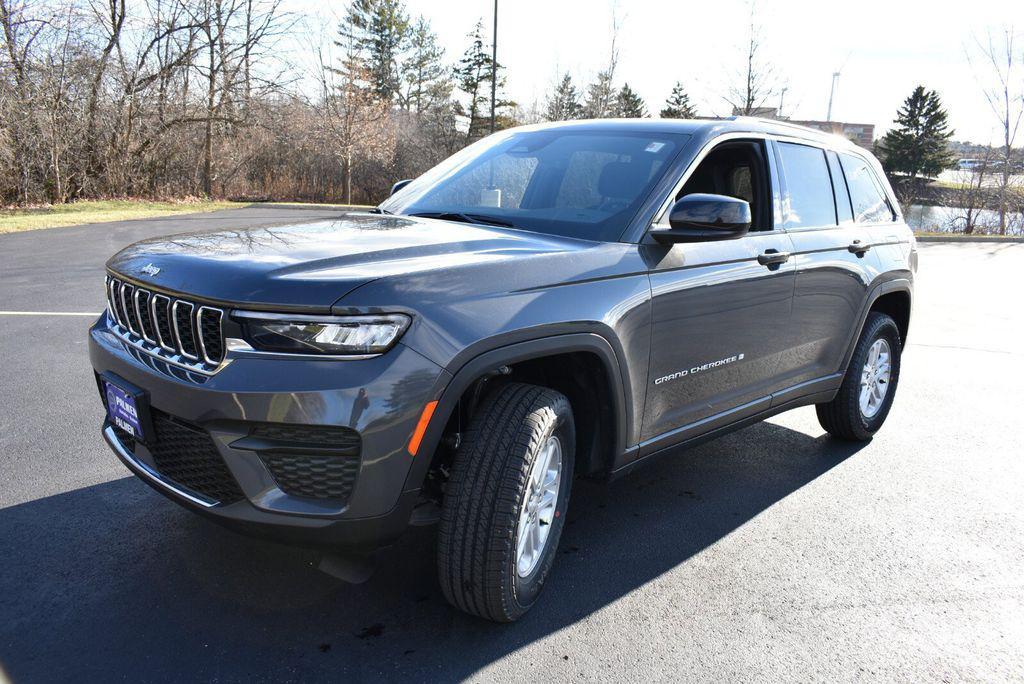 new 2025 Jeep Grand Cherokee car, priced at $37,590