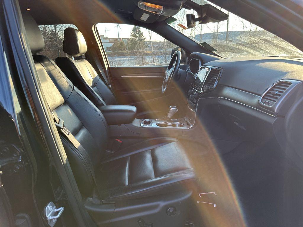 used 2022 Jeep Grand Cherokee car, priced at $27,700