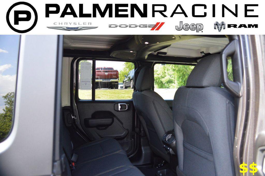 new 2025 Jeep Wrangler car, priced at $39,999