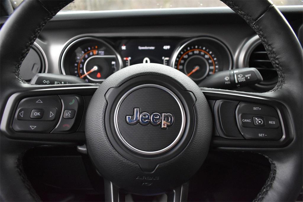 used 2022 Jeep Gladiator car, priced at $28,651