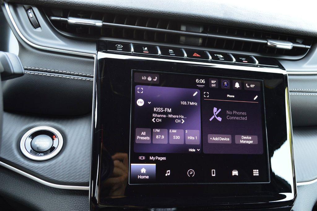 new 2025 Jeep Grand Cherokee car, priced at $33,999