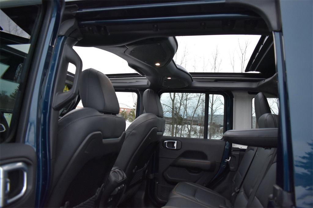 used 2025 Jeep Wrangler car, priced at $40,905