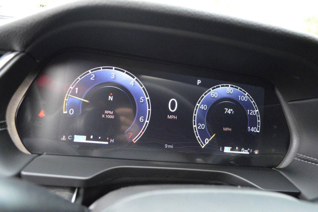 new 2025 Jeep Grand Cherokee car, priced at $43,990