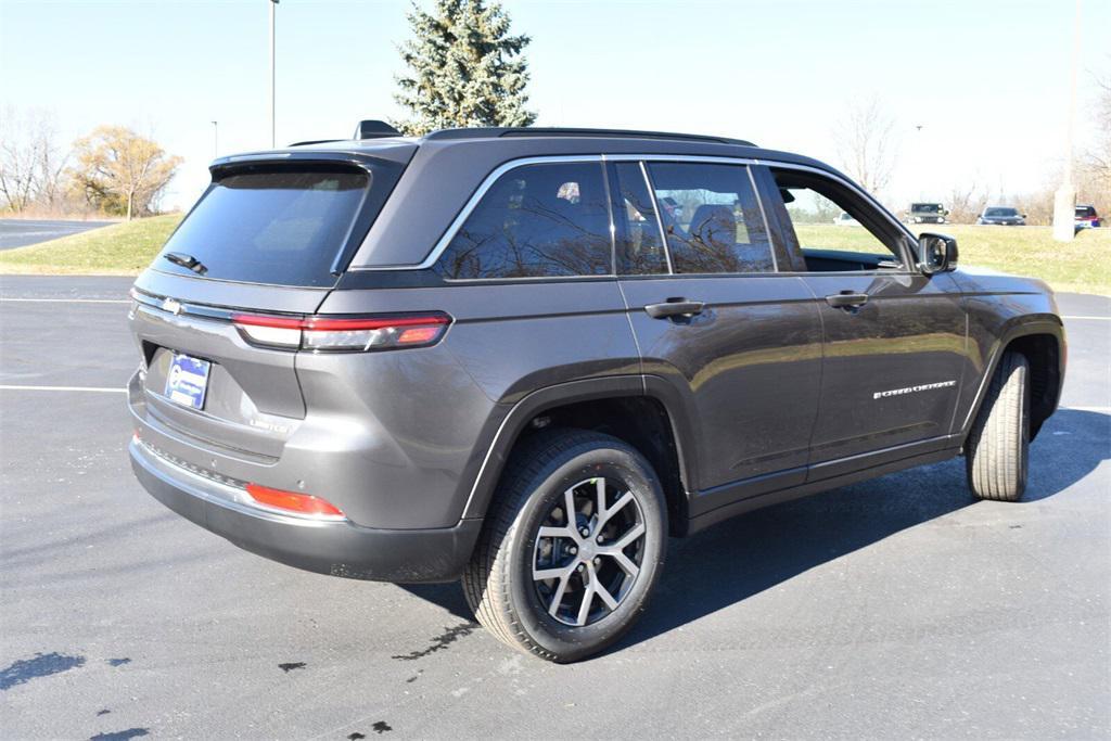 new 2025 Jeep Grand Cherokee car, priced at $42,299