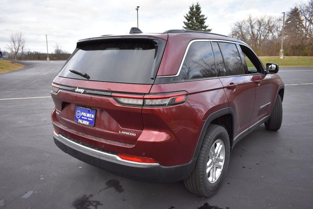 new 2025 Jeep Grand Cherokee car, priced at $36,990
