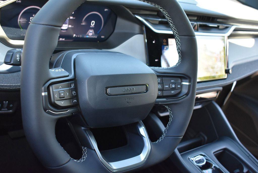 new 2026 Jeep Cherokee car, priced at $35,628