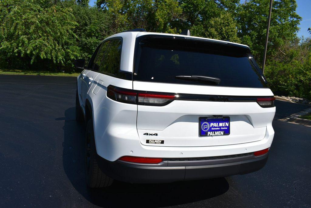 new 2026 Jeep Grand Cherokee car, priced at $44,688