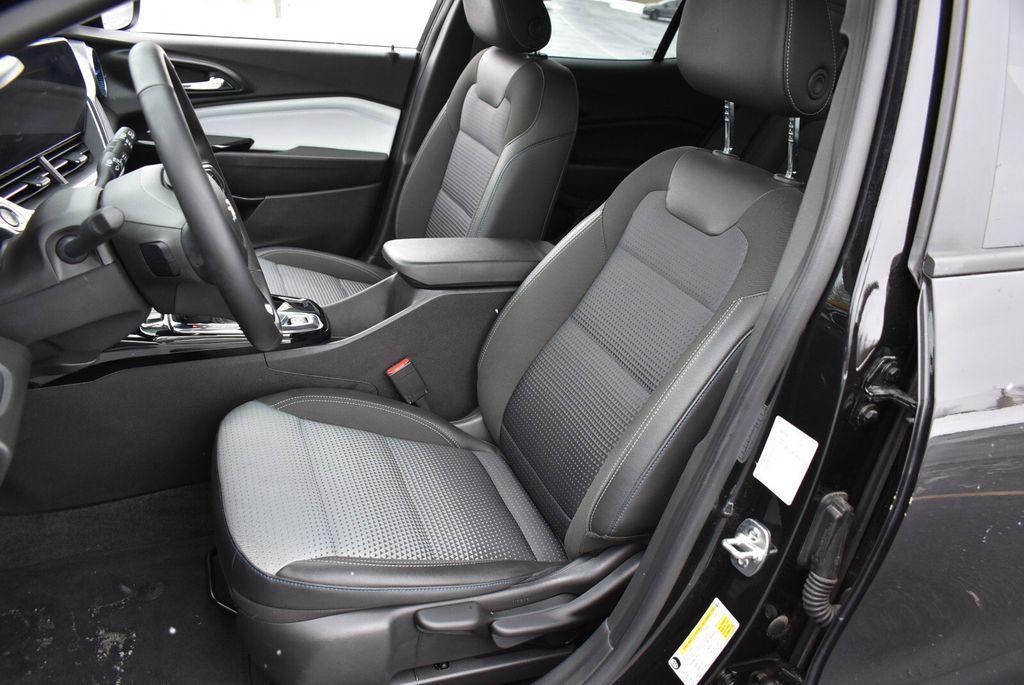 used 2025 Chevrolet Trax car, priced at $21,472