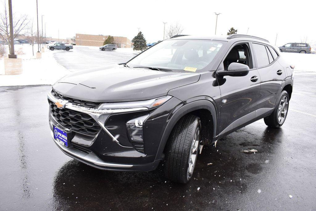 used 2025 Chevrolet Trax car, priced at $21,472