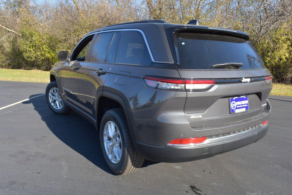 new 2025 Jeep Grand Cherokee car, priced at $35,999
