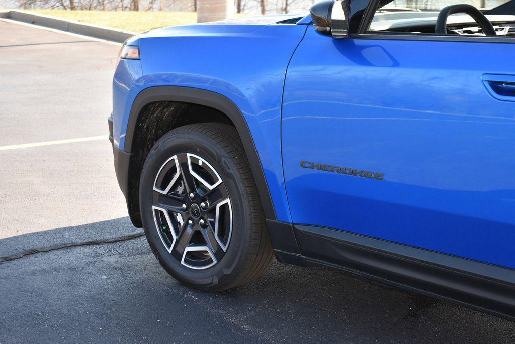 new 2026 Jeep Cherokee car, priced at $44,063