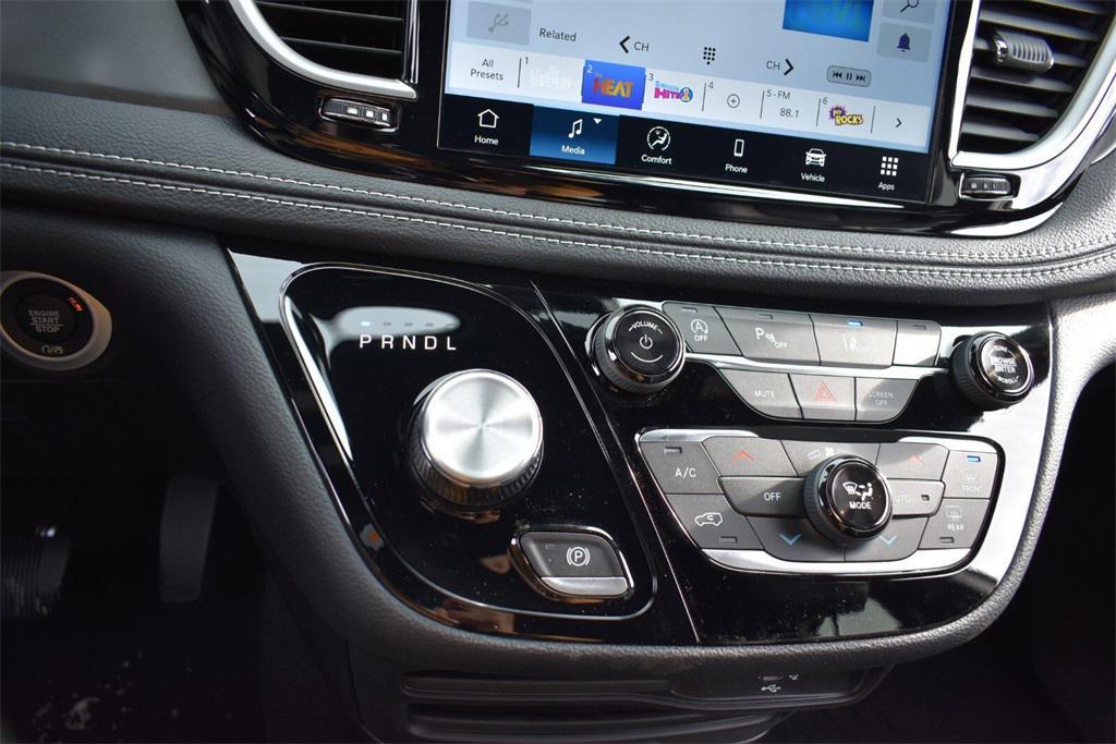 new 2026 Chrysler Pacifica car, priced at $43,486