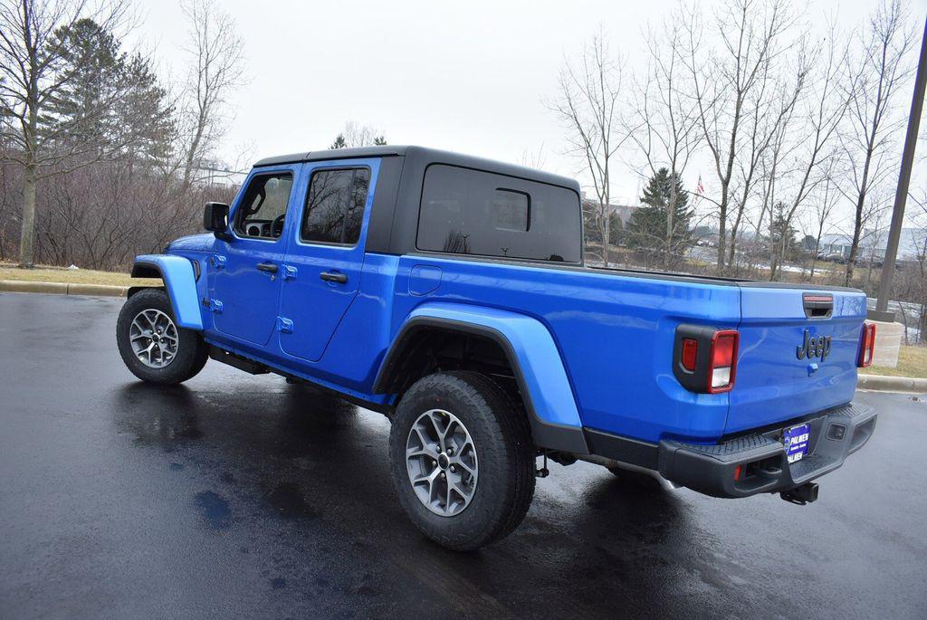 new 2026 Jeep Gladiator car, priced at $47,820