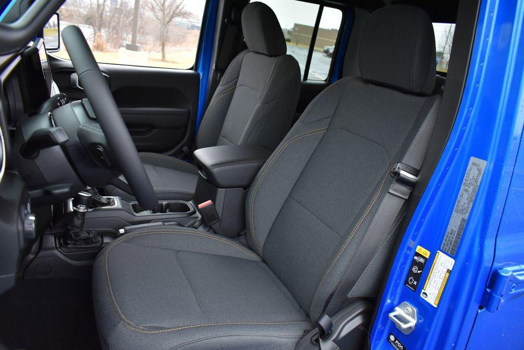 new 2026 Jeep Gladiator car, priced at $47,820