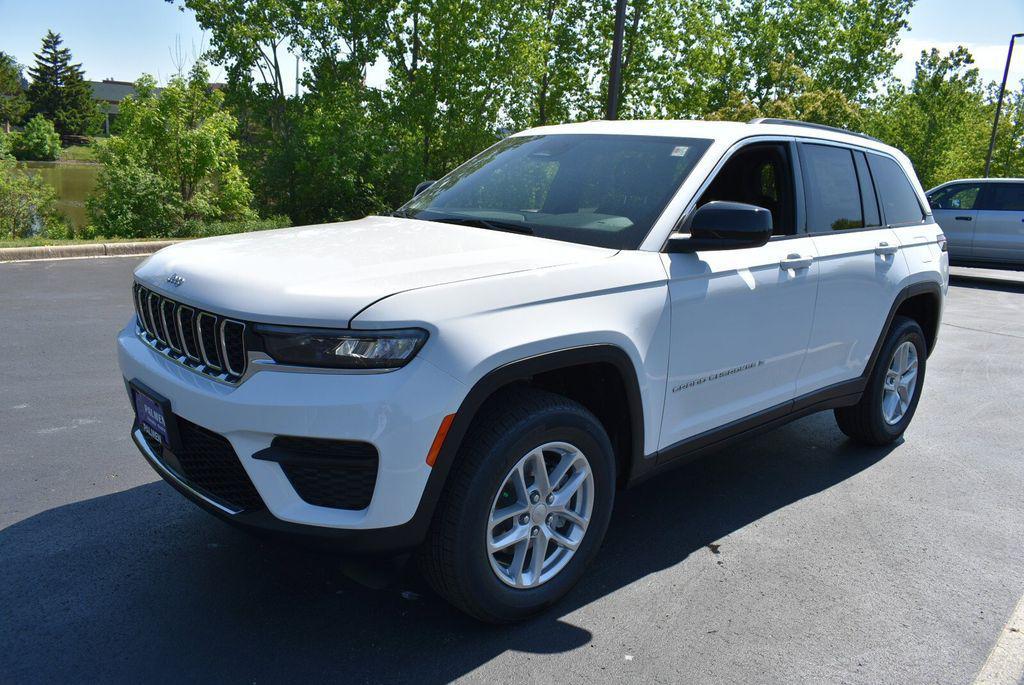 new 2026 Jeep Grand Cherokee car, priced at $35,932