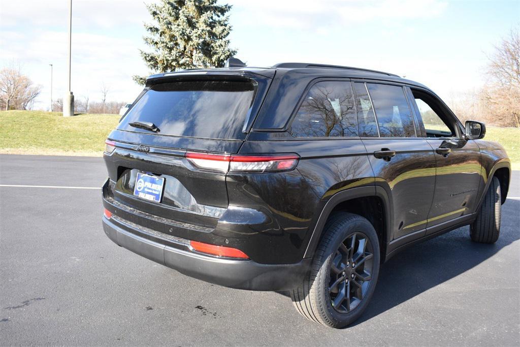 new 2025 Jeep Grand Cherokee car, priced at $47,599