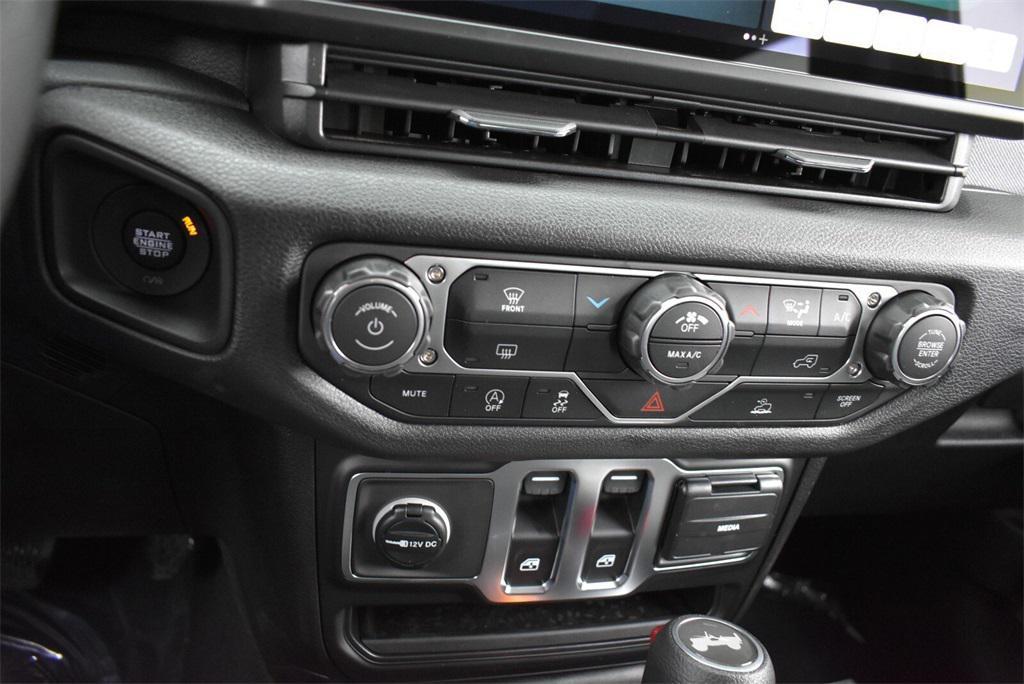 new 2026 Jeep Wrangler car, priced at $41,502