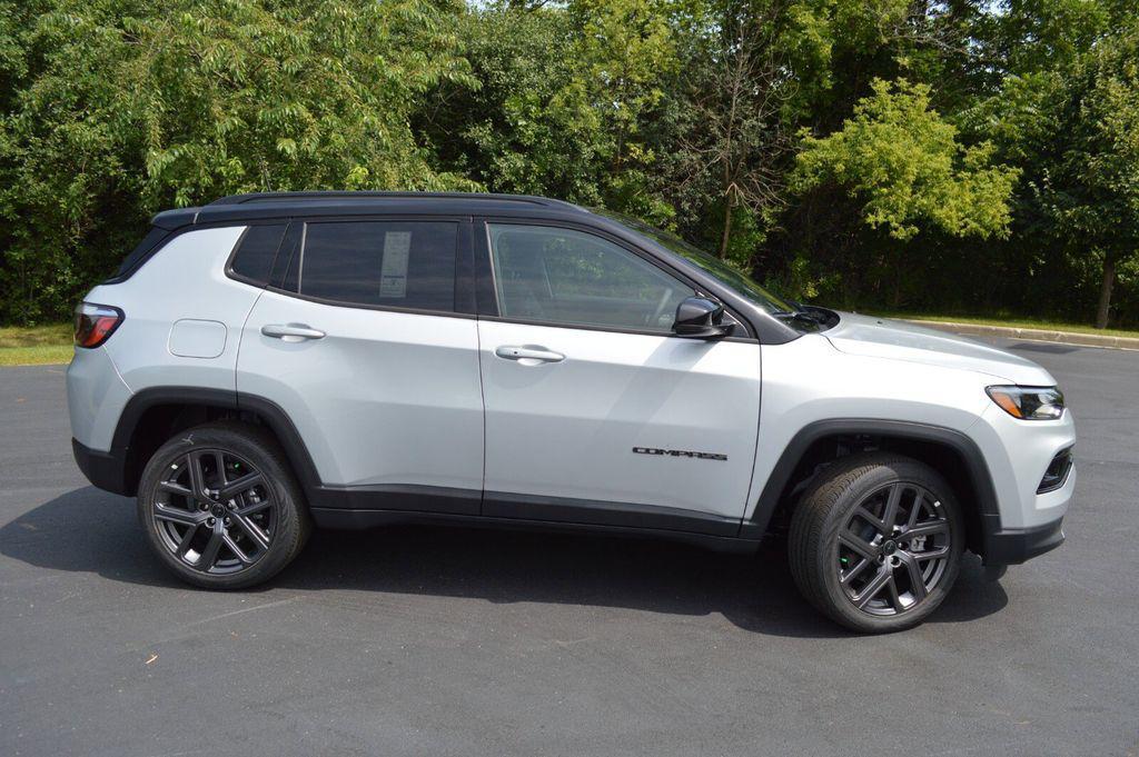 new 2025 Jeep Compass car, priced at $31,999
