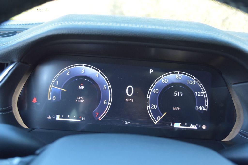 new 2025 Jeep Grand Cherokee car, priced at $41,990